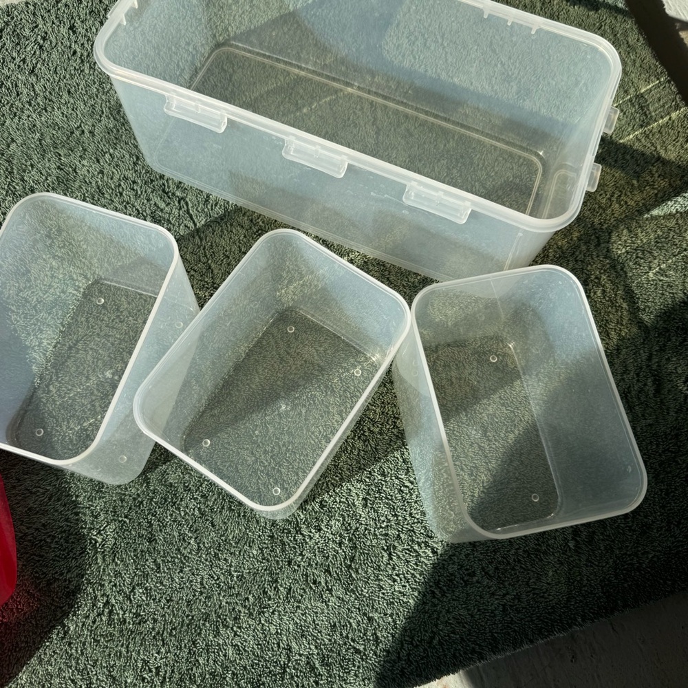 Lock & Lock Red Trio Storage Container - Picture 5 of 7